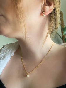 Meg Pearl Earrings